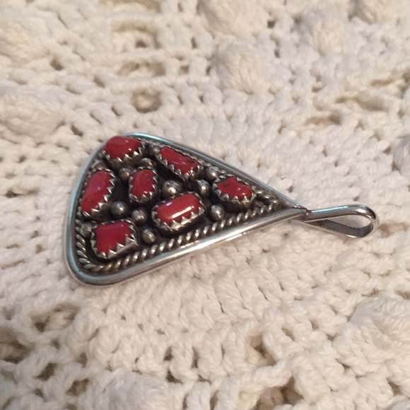 ♣️ Sterling and Coral Pendant ♣️ - Picture 5 of 5